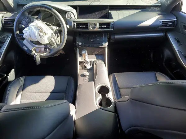JTHCZ1D2XJ5015385 2018 LEXUS IS - Image 8