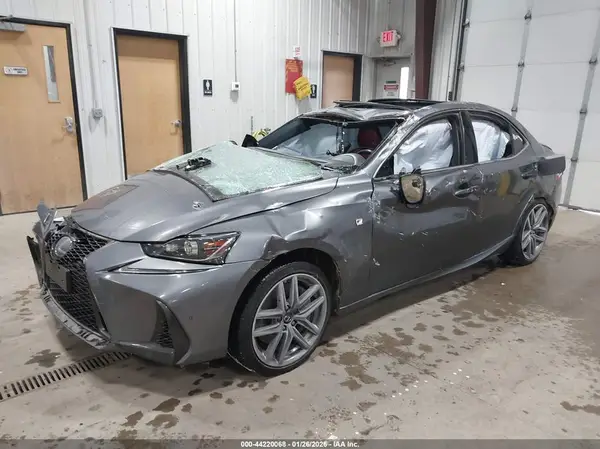 JTHCZ1D2XK5016294 2019 LEXUS IS - Image 2
