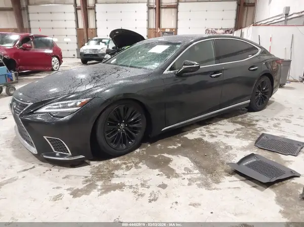 JTHD51FF0M5013309 2021 LEXUS LS - Image 2