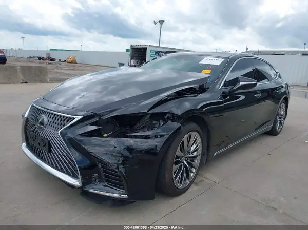 JTHD51FF1L5011017 2020 LEXUS LS - Image 2