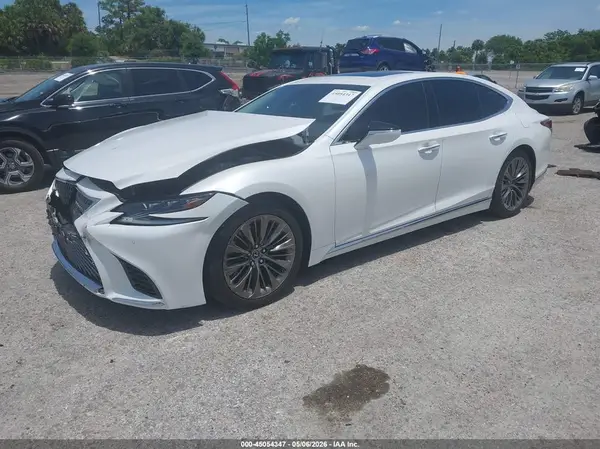 JTHD51FF1L5013026 2020 LEXUS LS - Image 2