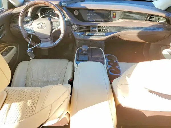 JTHD51FF3L5010922 2020 LEXUS LS - Image 8