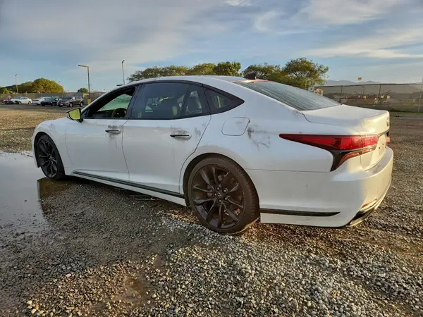 JTHD51FF4L5010444 2020 LEXUS LS - Image 2