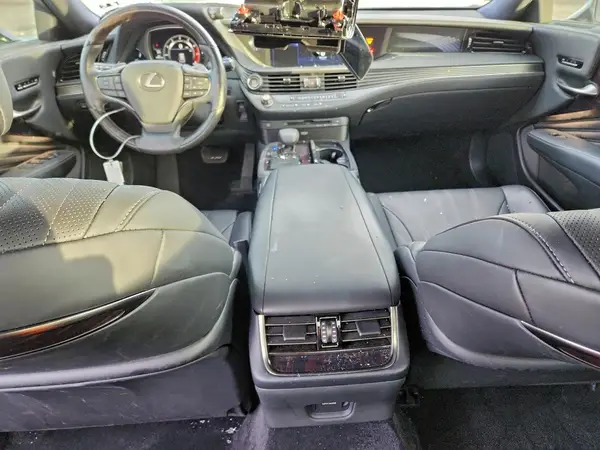 JTHD51FF4L5010444 2020 LEXUS LS - Image 8