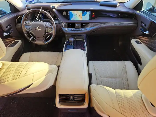 JTHD51FF4L5012601 2020 LEXUS LS - Image 8