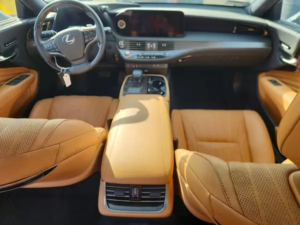 JTHD51FF4R5020724 2024 LEXUS LS - Image 8