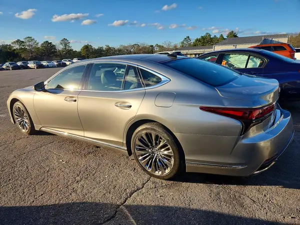JTHD51FF5N5017700 2022 LEXUS LS - Image 2