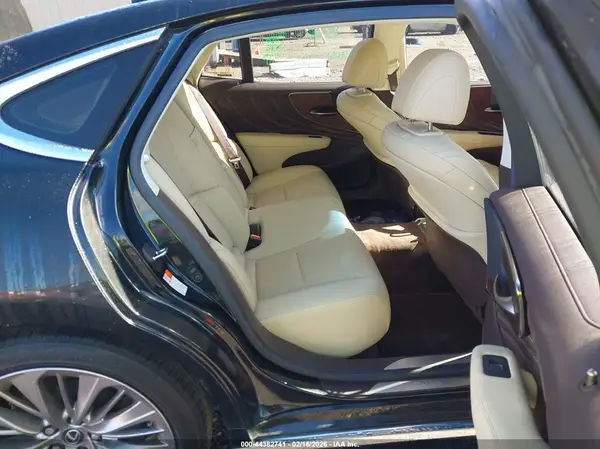 JTHD51FF9L5012030 2020 LEXUS LS - Image 8