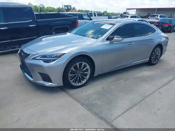 JTHD51FF9P5018934 2023 LEXUS LS - Image 2