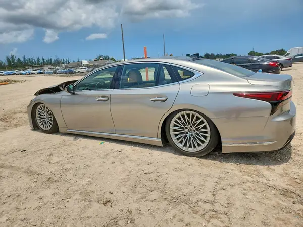 JTHD51FF9R5020489 2024 LEXUS LS - Image 2