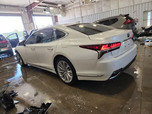 JTHD51GF0L5008463 2020 LEXUS LS - Image 2