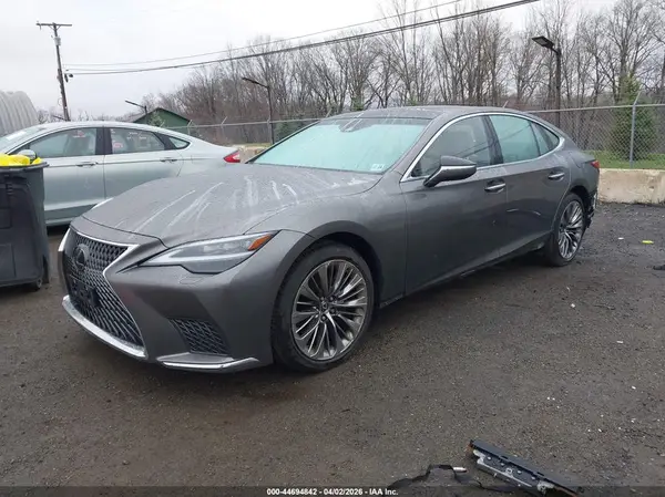 JTHD51GF3P5011041 2023 LEXUS LS - Image 2