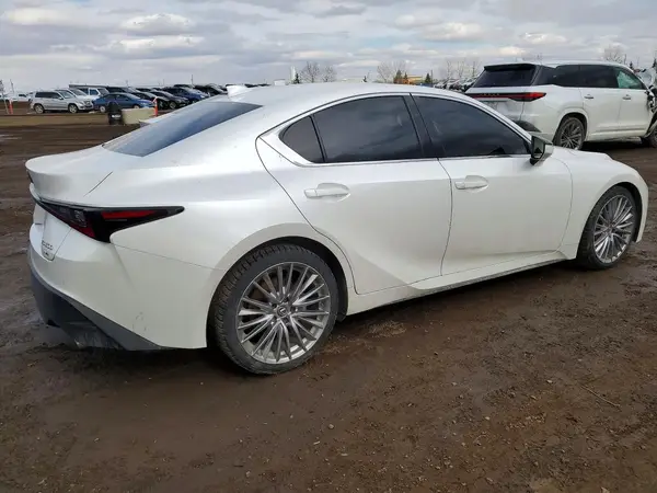 JTHD81F20M5045567 2021 LEXUS IS - Image 2