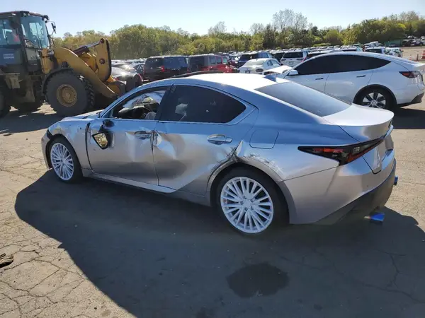 JTHD81F22N5049184 2022 LEXUS IS - Image 2