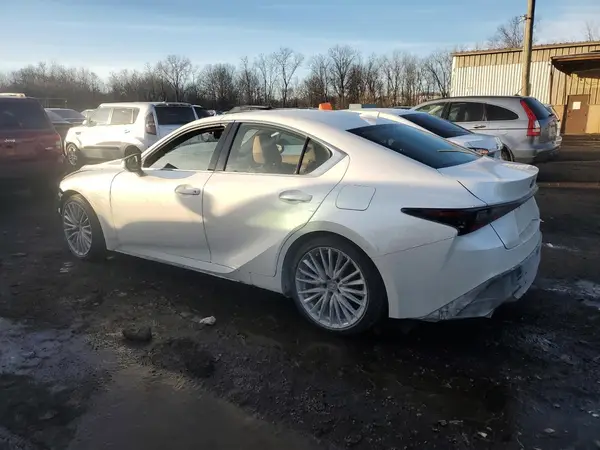 JTHD81F24N5049168 2022 LEXUS IS - Image 2