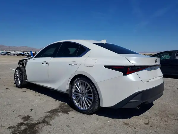 JTHD81F25P5051417 2023 LEXUS IS - Image 2
