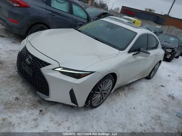 JTHD81F26M5045007 2021 LEXUS IS - Image 2