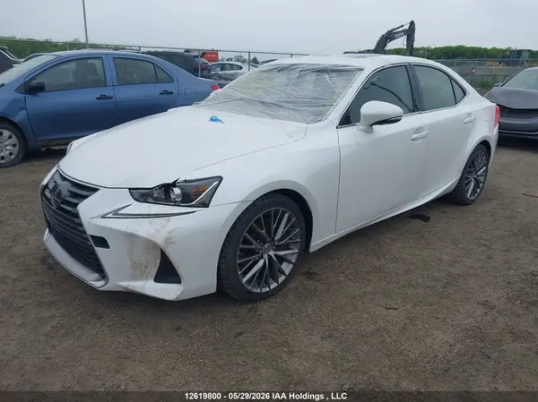 JTHD81F27L5040722 2020 LEXUS IS - Image 2