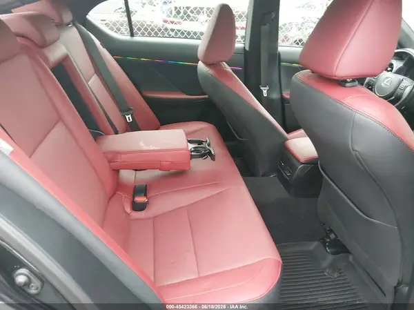 JTHD81F27N5050105 2022 LEXUS IS - Image 8