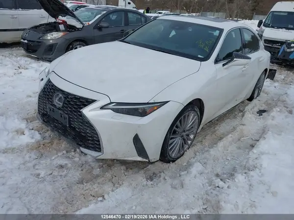 JTHD81F28M5046370 2021 LEXUS IS - Image 2