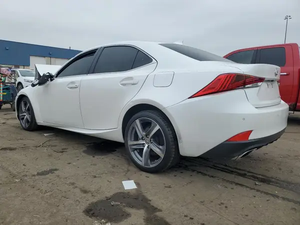 JTHD81F2XL5043145 2020 LEXUS IS - Image 2