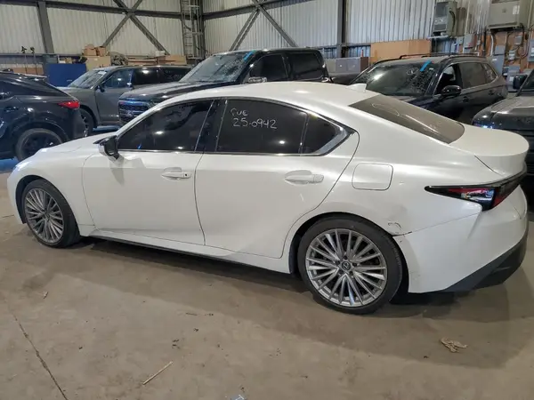 JTHD81F2XN5049823 2022 LEXUS IS - Image 2