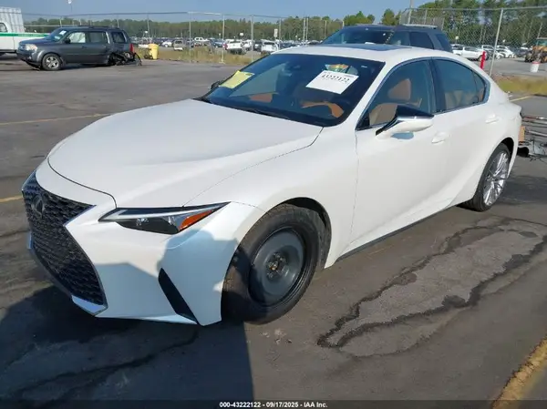 JTHD81F2XP5052367 2023 LEXUS IS - Image 2