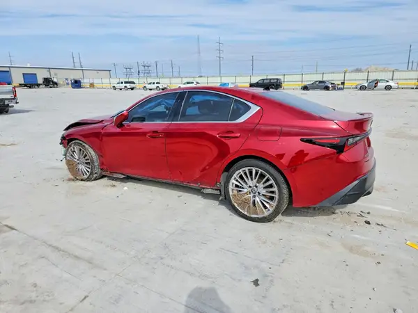 JTHDA1D20N5118378 2022 LEXUS IS - Image 2