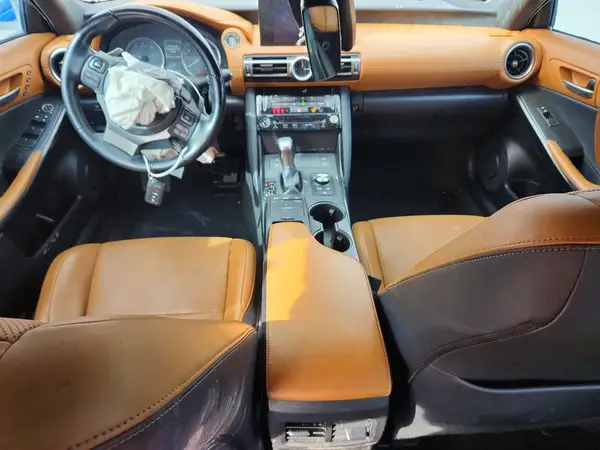 JTHDA1D20N5118378 2022 LEXUS IS - Image 8