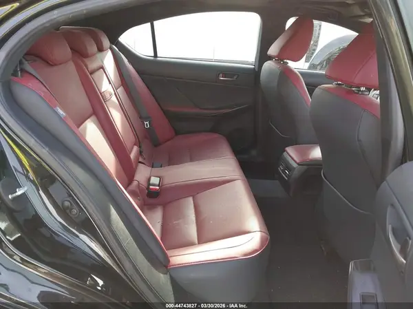 JTHDA1D20N5121653 2022 LEXUS IS - Image 8