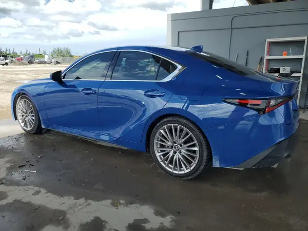 JTHDA1D20P5122997 2023 LEXUS IS - Image 2