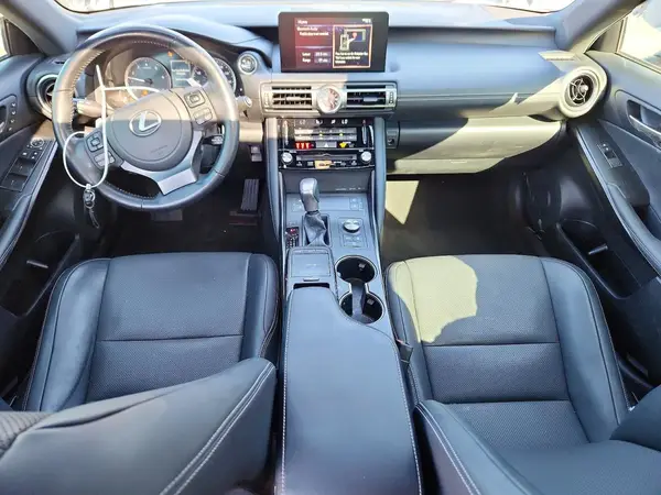 JTHDA1D21N5119152 2022 LEXUS IS - Image 8