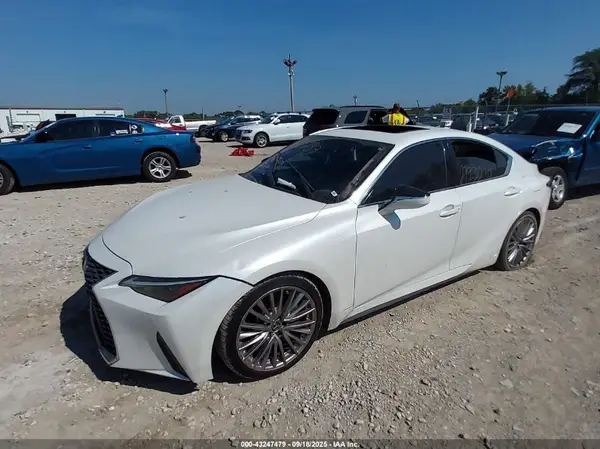 JTHDA1D21N5120205 2022 LEXUS IS - Image 2