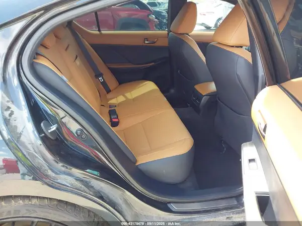 JTHDA1D21P5124550 2023 LEXUS IS - Image 8