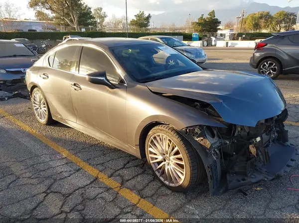 JTHDA1D23N5119119 2022 LEXUS IS - Image 1
