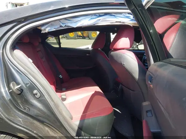JTHDA1D24P5124901 2023 LEXUS IS - Image 8