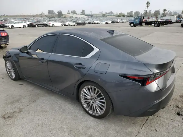 JTHDA1D25N5118862 2022 LEXUS IS - Image 2