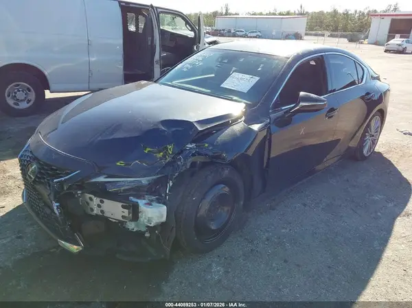 JTHDA1D25P5124308 2023 LEXUS IS - Image 2