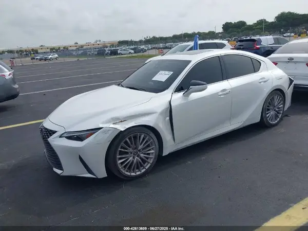 JTHDA1D25P5128391 2023 LEXUS IS - Image 2