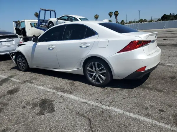 JTHDA1D26L5106796 2020 LEXUS IS - Image 2