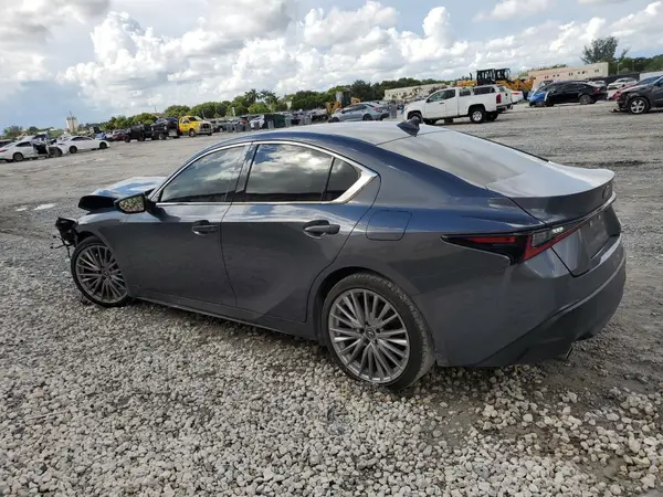JTHDA1D27R5132798 2024 LEXUS IS - Image 2