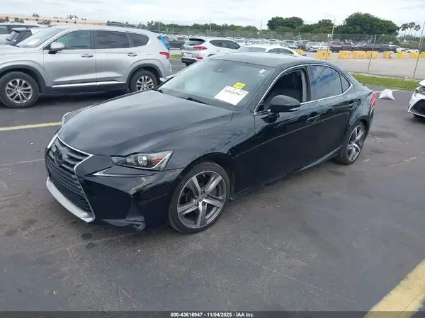 JTHDA1D28L5107464 2020 LEXUS IS - Image 2
