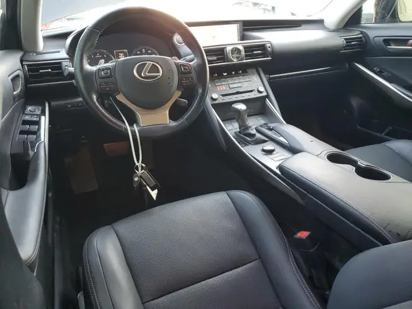 JTHDA1D28L5107545 2020 LEXUS IS - Image 8