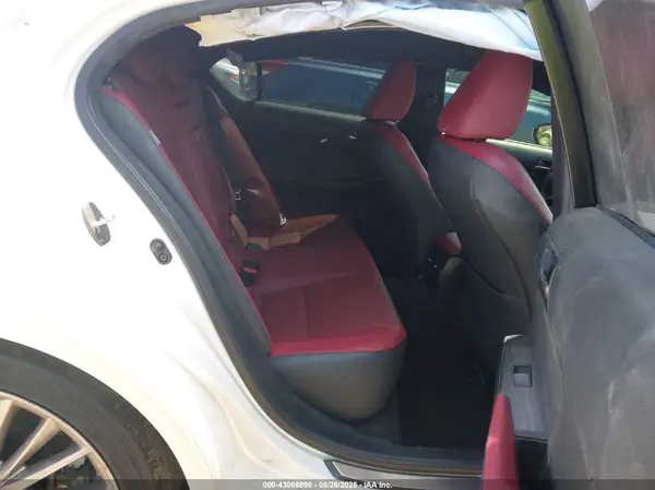 JTHDA1D28N5121240 2022 LEXUS IS - Image 8