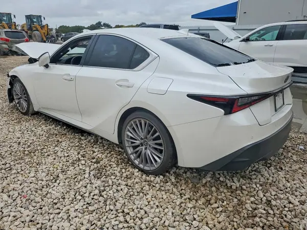 JTHDA1D28R5132695 2024 LEXUS IS - Image 2