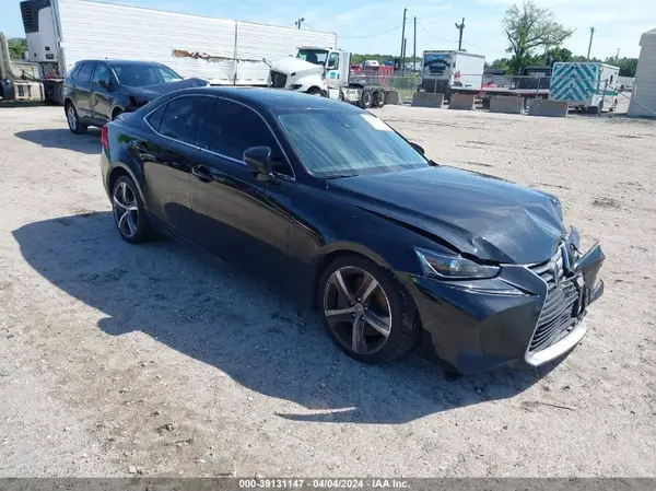 JTHDA1D29L5107036 2020 LEXUS IS - Image 1