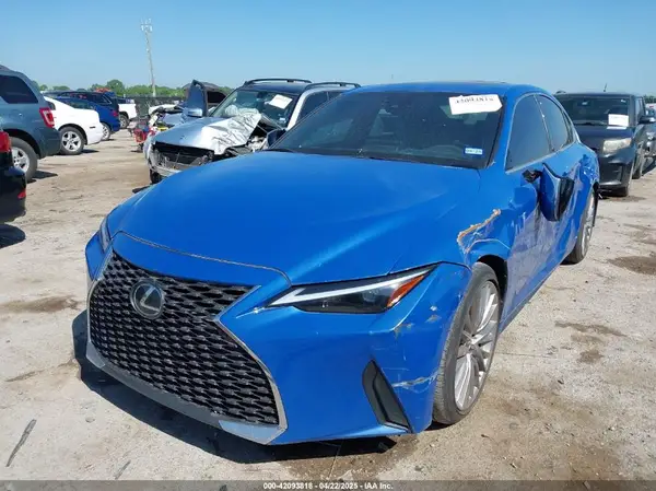 JTHDA1D29N5121361 2022 LEXUS IS - Image 2