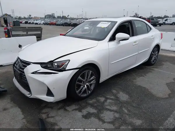 JTHDA1D2XL5108583 2020 LEXUS IS - Image 2