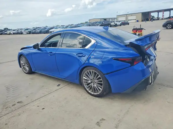 JTHDA1D2XN5121322 2022 LEXUS IS - Image 2