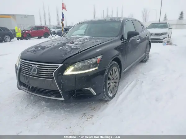 JTHDL1EF0G5007618 2016 LEXUS LS - Image 2